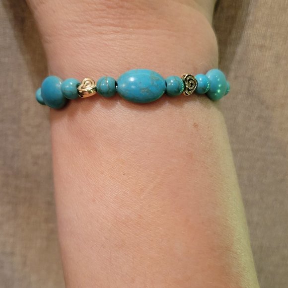 Hand Crafted Turquoise Bracelet - Picture 2 of 6